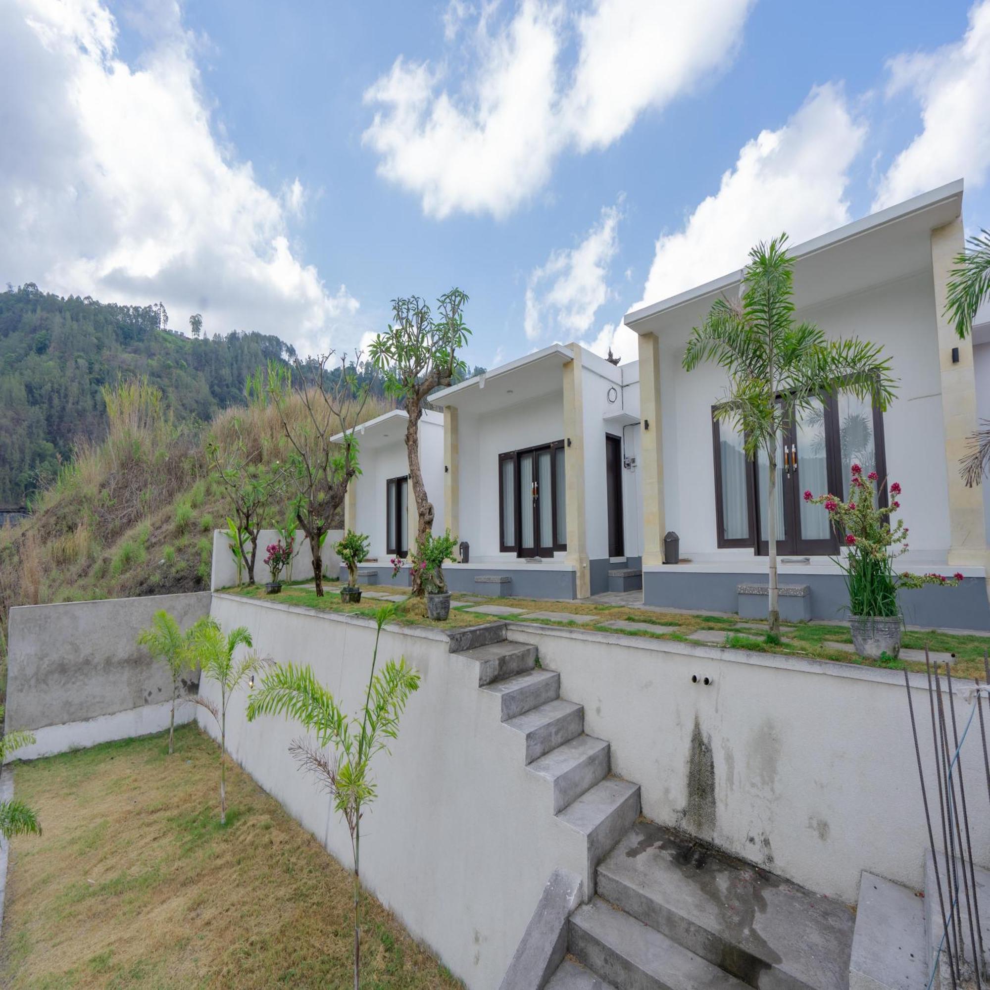 Batur Kencana Villa Mitra Reddoorz Baturaja  Luaran gambar