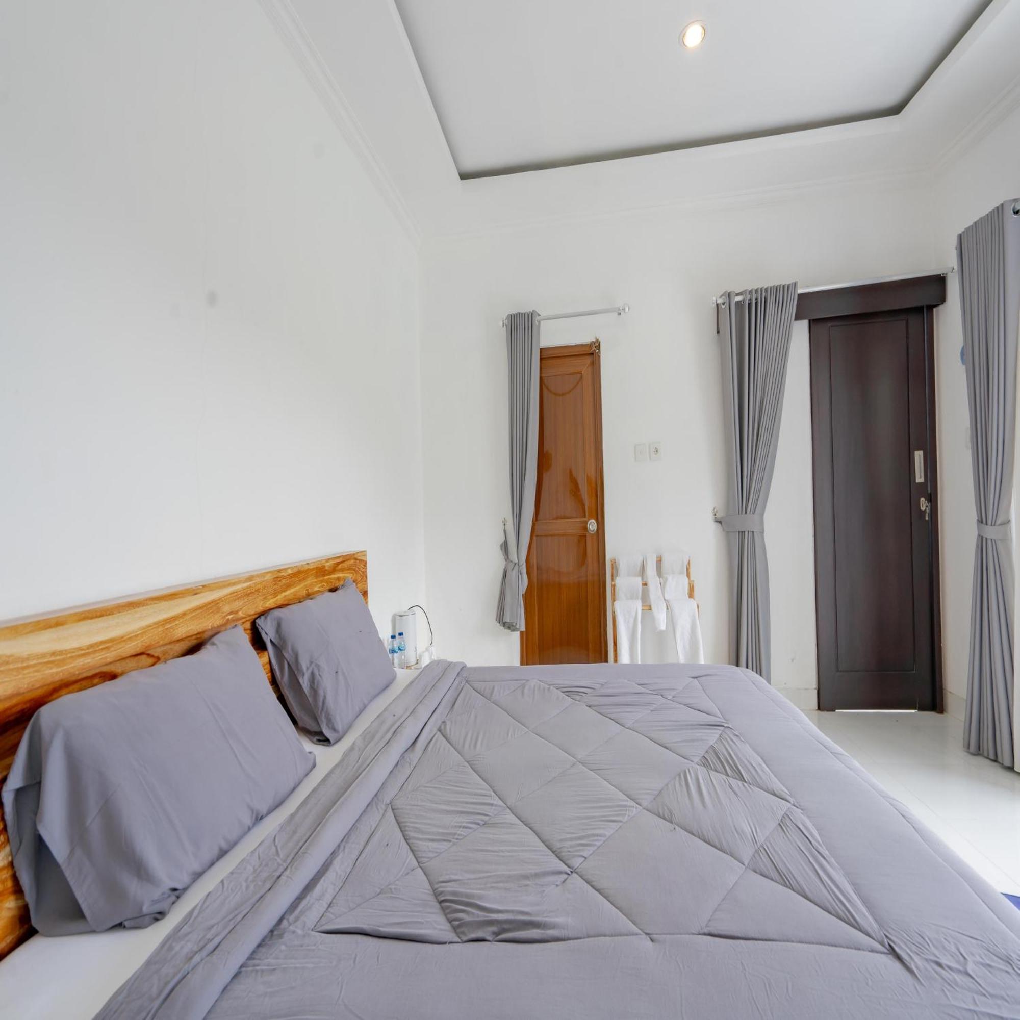 Batur Kencana Villa Mitra Reddoorz Baturaja  Luaran gambar